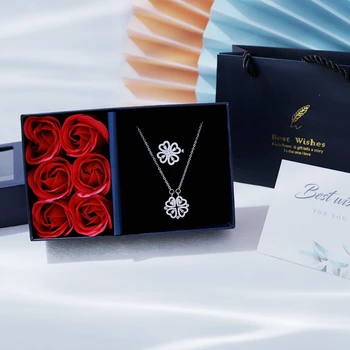 Подарочный набор ювелирных изделий Rose Box Set Роскошное ожерелье с подвеской в виде четырехлистного клевера для женщин, Магнитное кольцо с хрустальным сердцем, подарки для девушки, мамы, жены