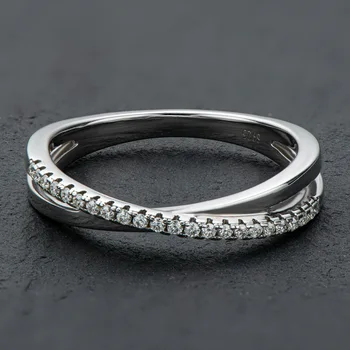Мода Половина Вечности Крест Стиль Искра Муассанит Позолоченное Серебряное кольцо для женщин Свадебные украшения